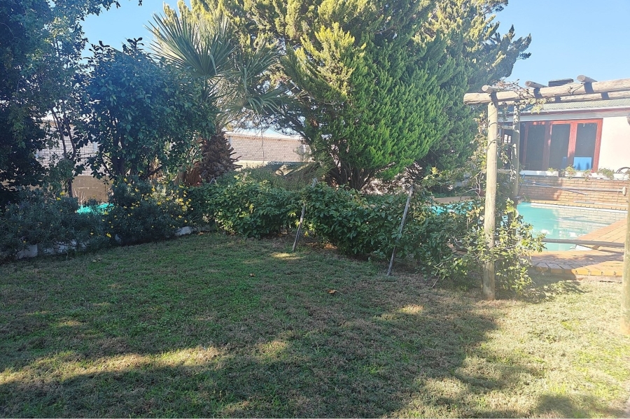 5 Bedroom Property for Sale in Piketberg Western Cape